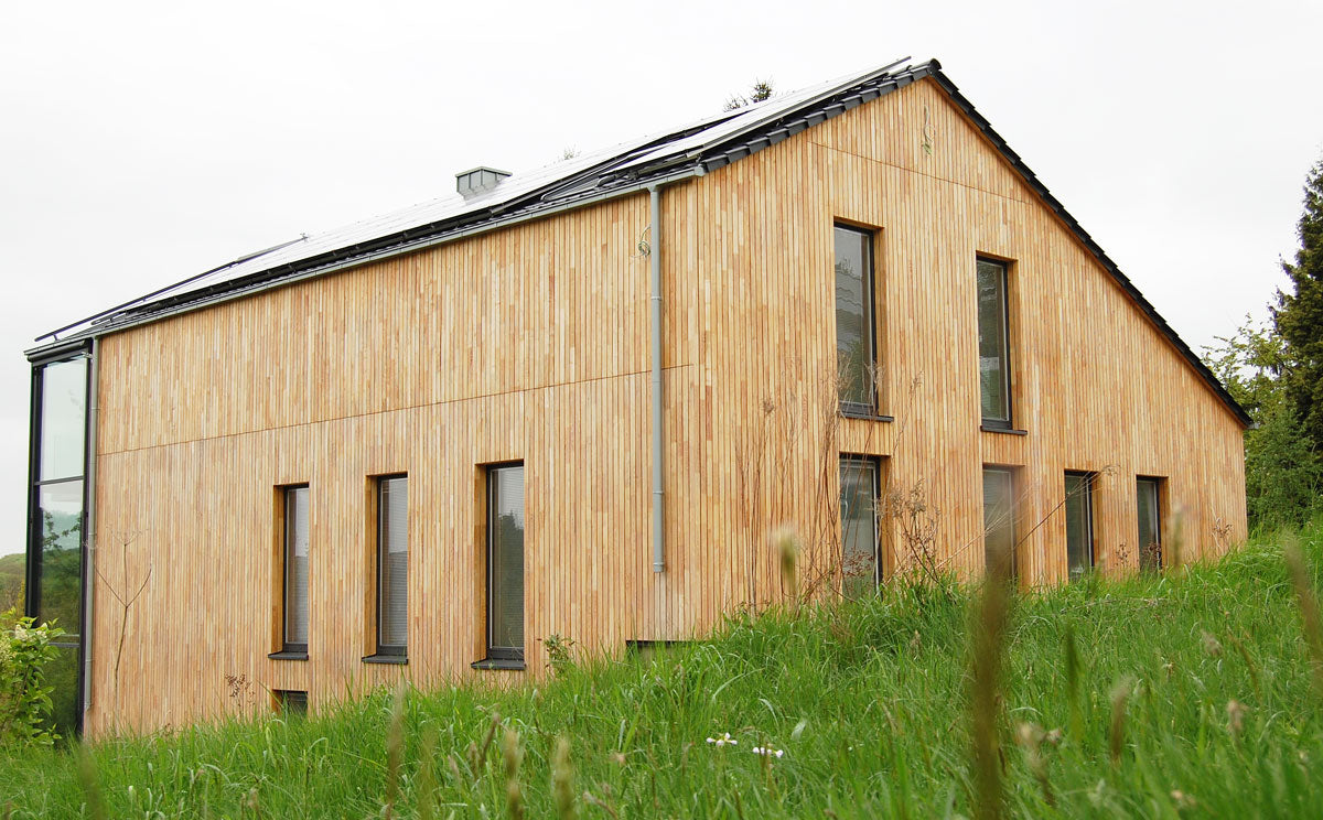 Fassadenbrett Robinie 80 x 22 mm, genutet, stehende Keilzinkung 11mm, bombiert