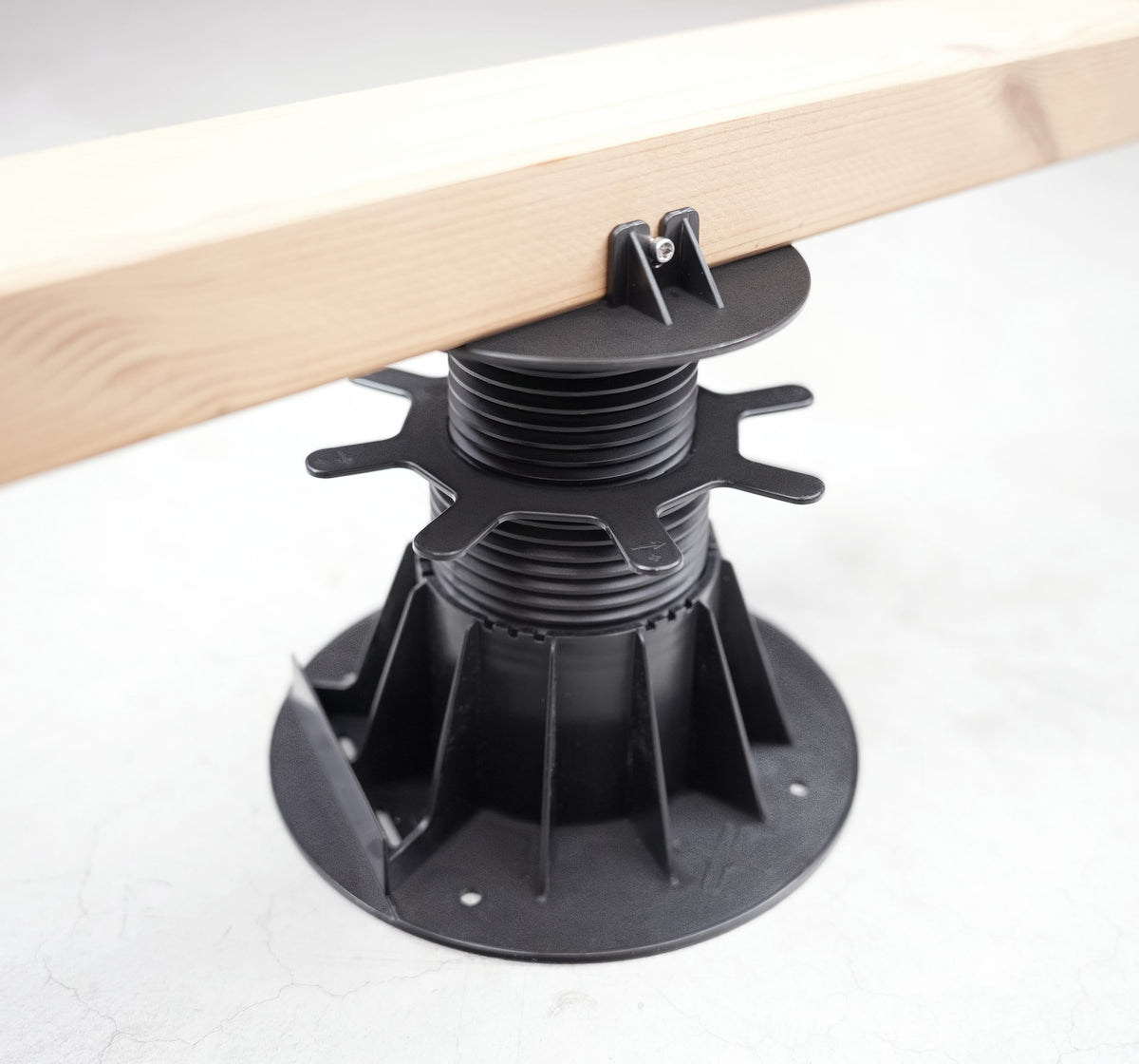 ROBI-LIFT Serie F FU unter Holz-Unterkonstruktion
