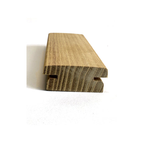 Terrassendiele Robinie BASIC (2. Wahl) 60 x 26 mm, genutet, keilgezinkt, bombiert – Stirnseite