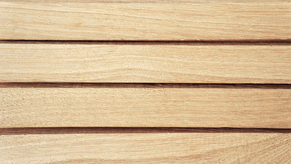 Offene Holzfassade mit verdeckter Befestigung